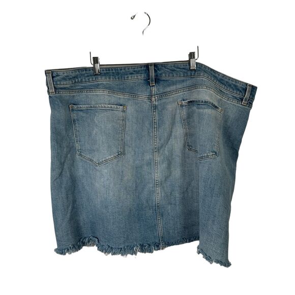 Old Navy Light Wash Denim Skirt Raw Hem Button Fly Boho Festival Womens 28 Plus - Picture 3 of 7